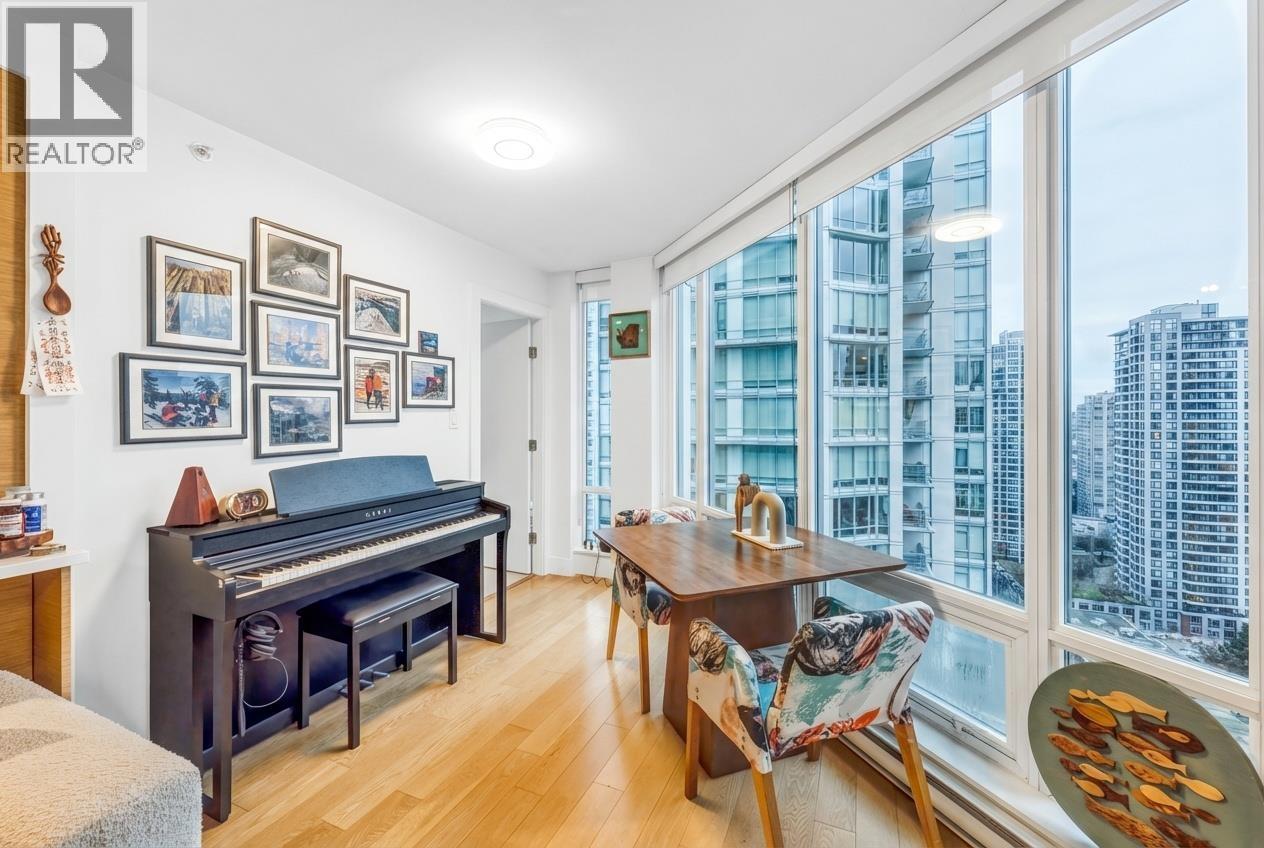 1901 565 SMITHE STREET, Vancouver