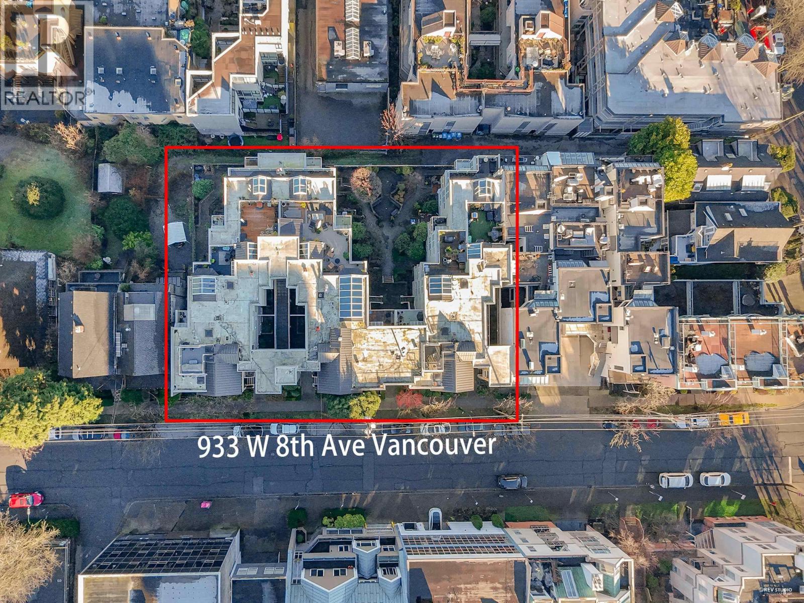 107 933 W 8TH AVENUE, Vancouver