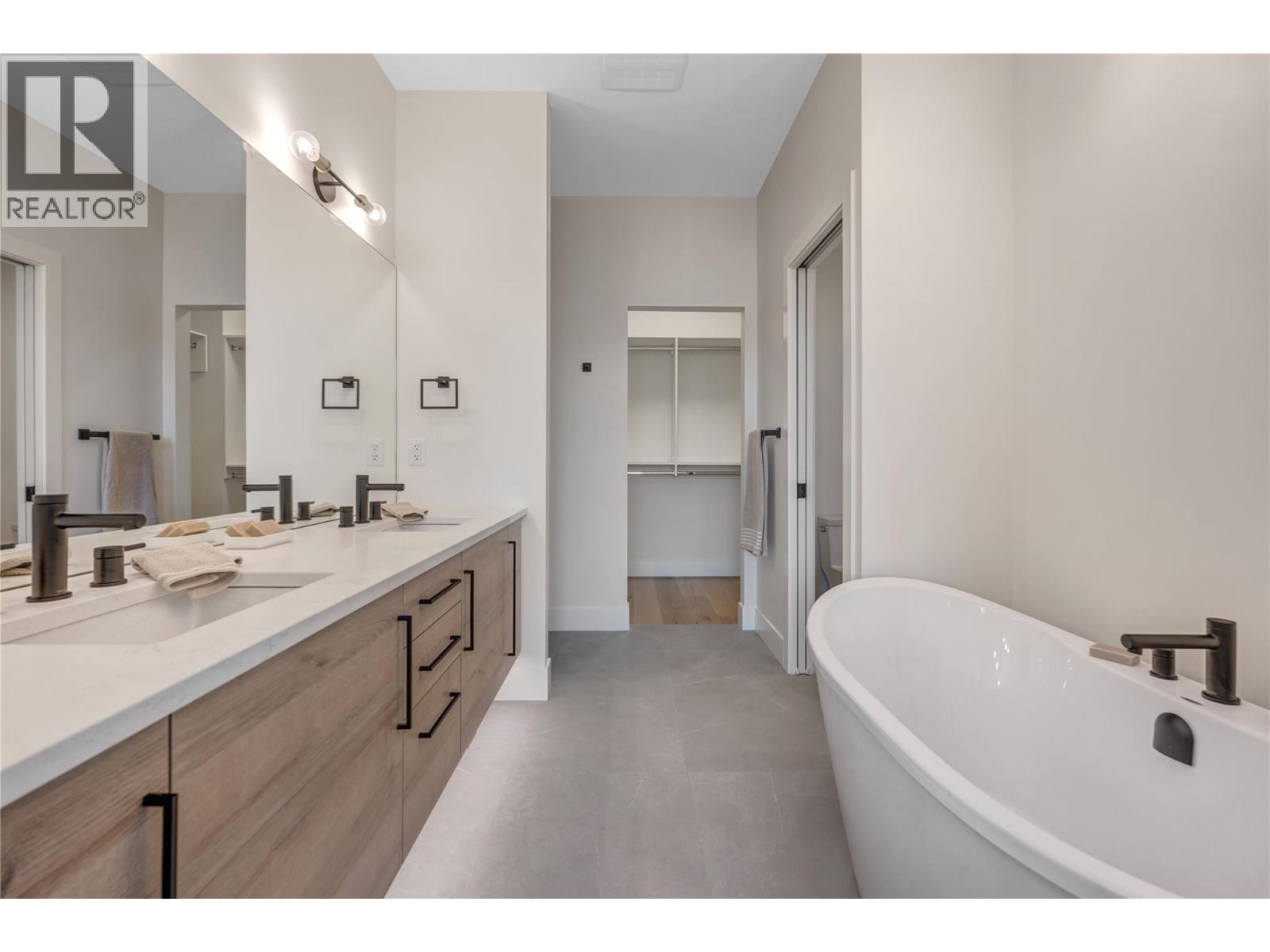 1157 Elk Street, Penticton