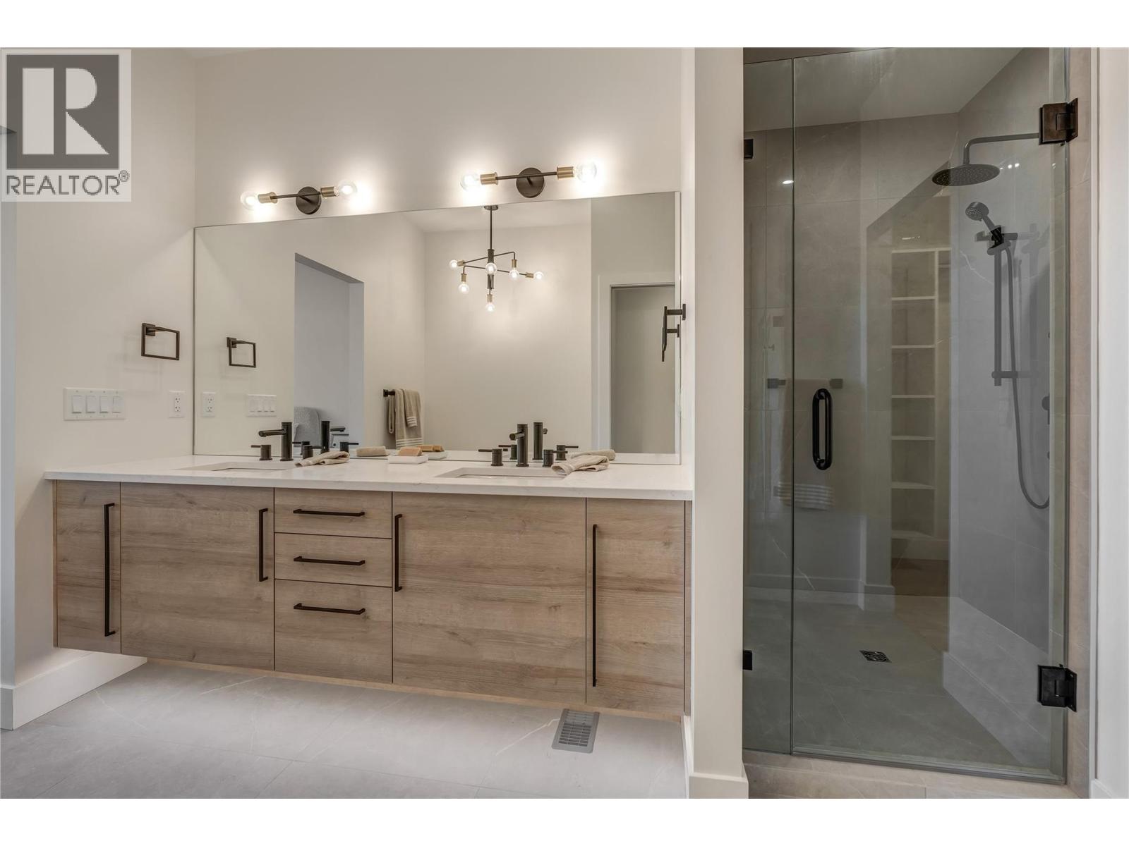 1157 Elk Street, Penticton