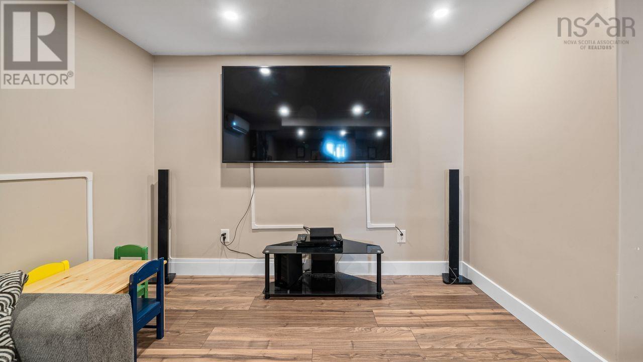 Property 22 of 49 of 27 Earl Court