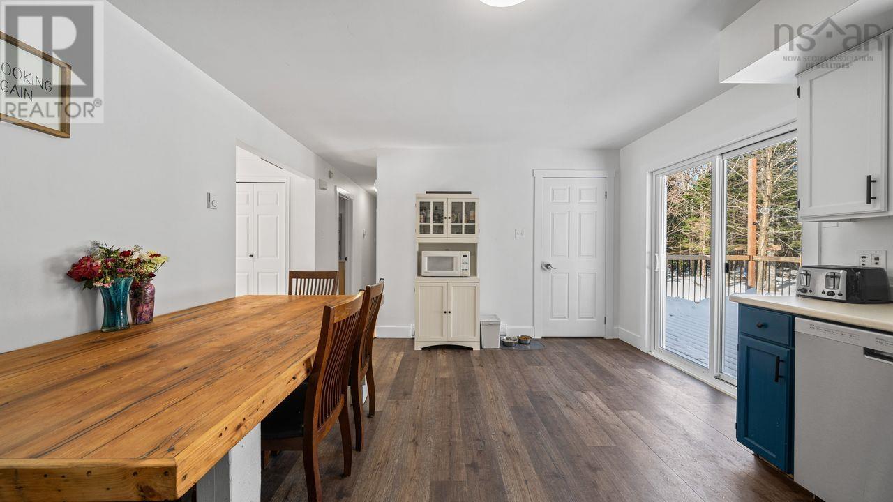 Property 36 of 49 of 27 Earl Court