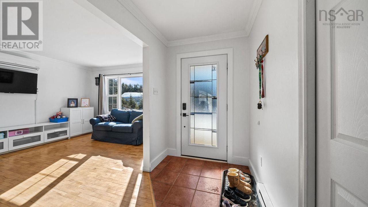 Property 42 of 49 of 27 Earl Court