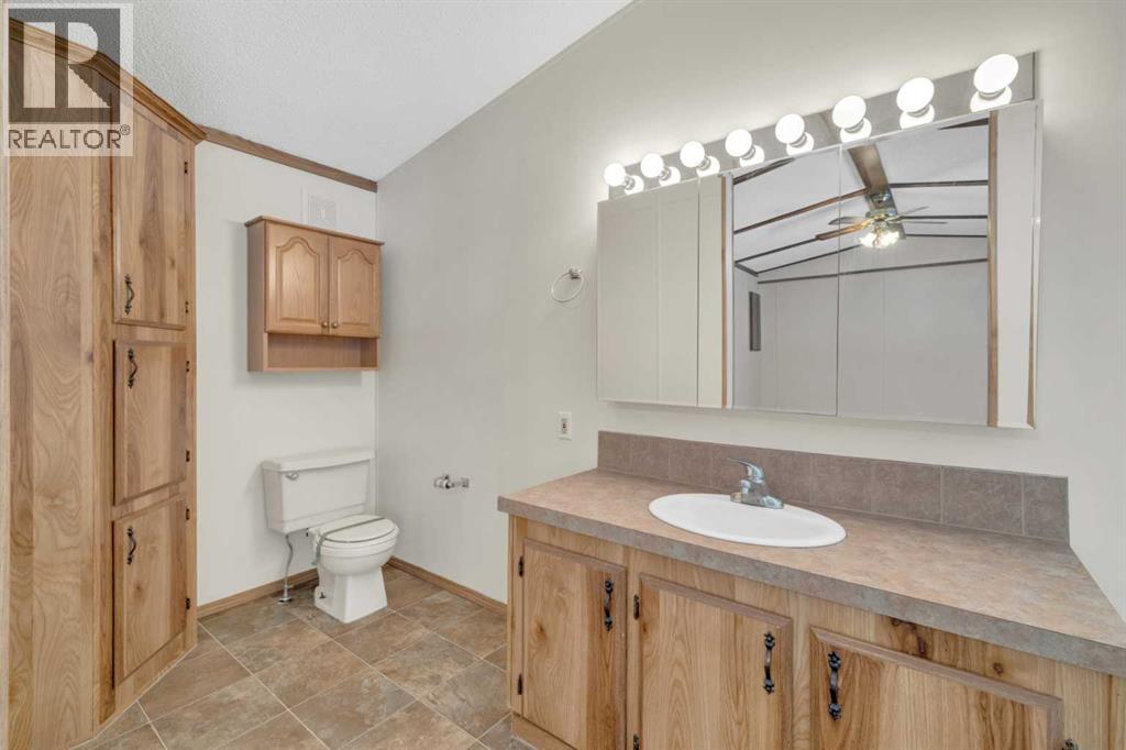 6205 54 Street, Ponoka