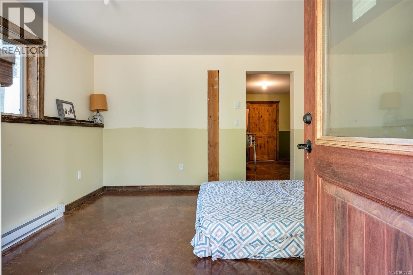 3451/ 3445 JURIET RD - 26