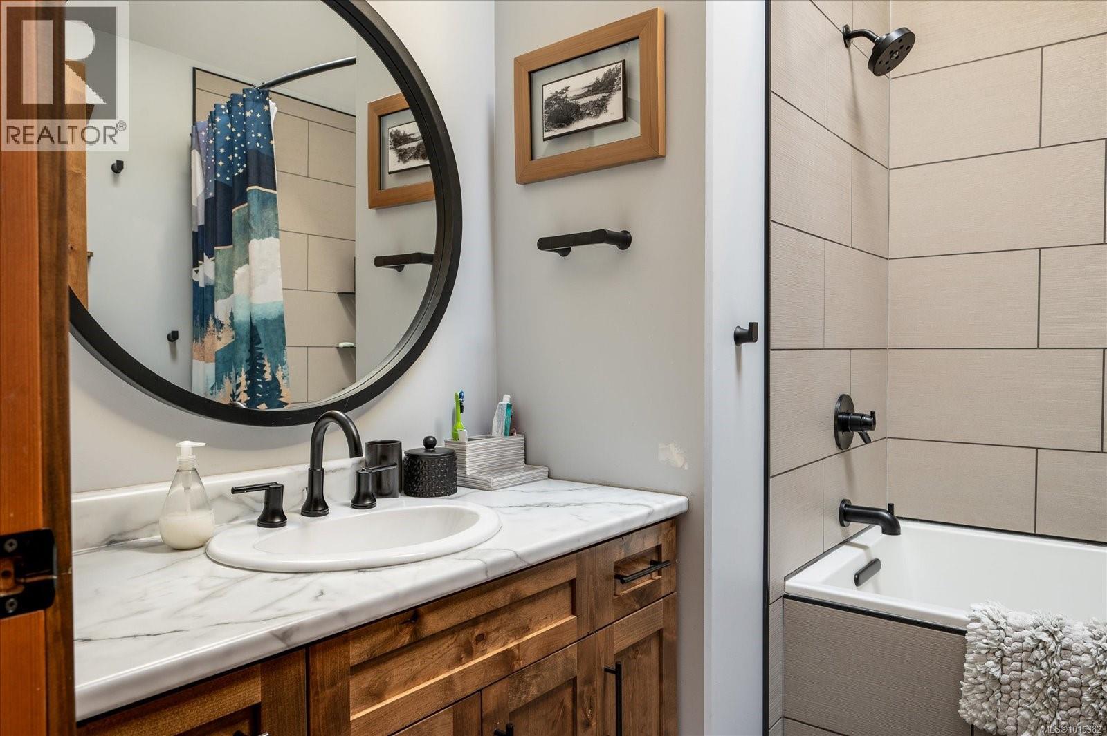 3451/ 3445 JURIET RD - 22