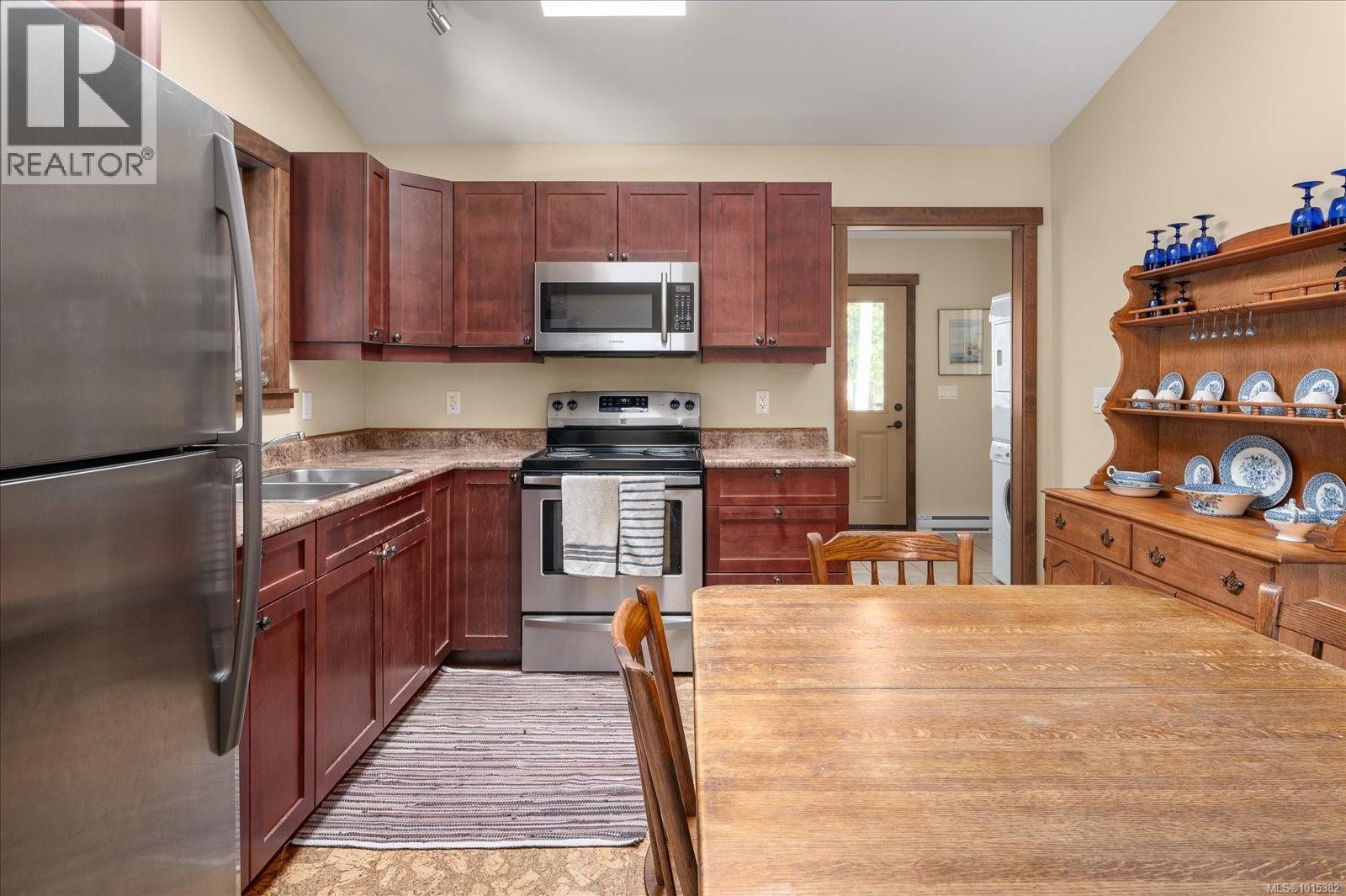 3451/ 3445 JURIET RD - 39