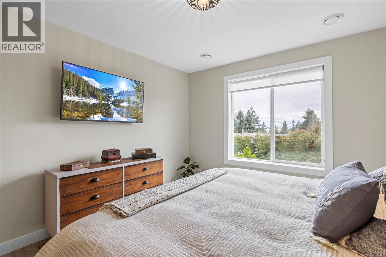 7455 Clark Cres, Lantzville