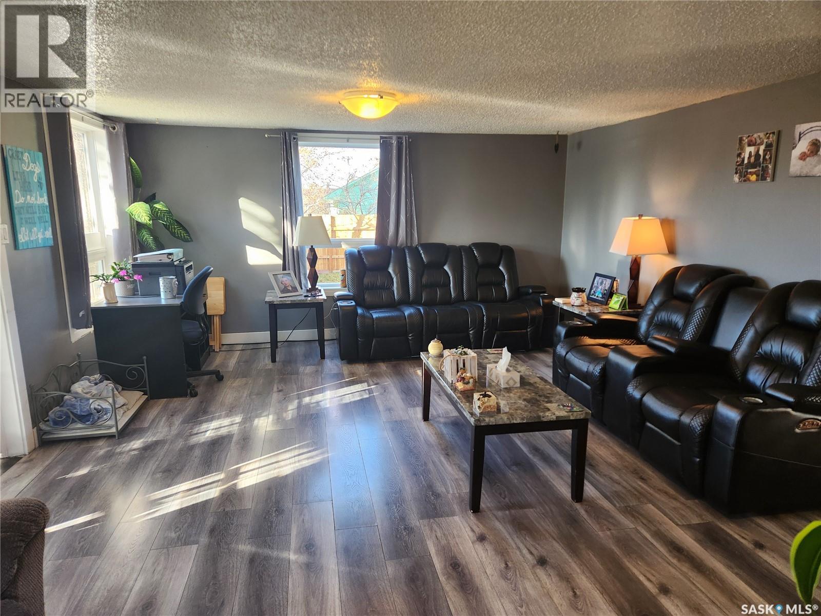 309 4TH STREET W - 7