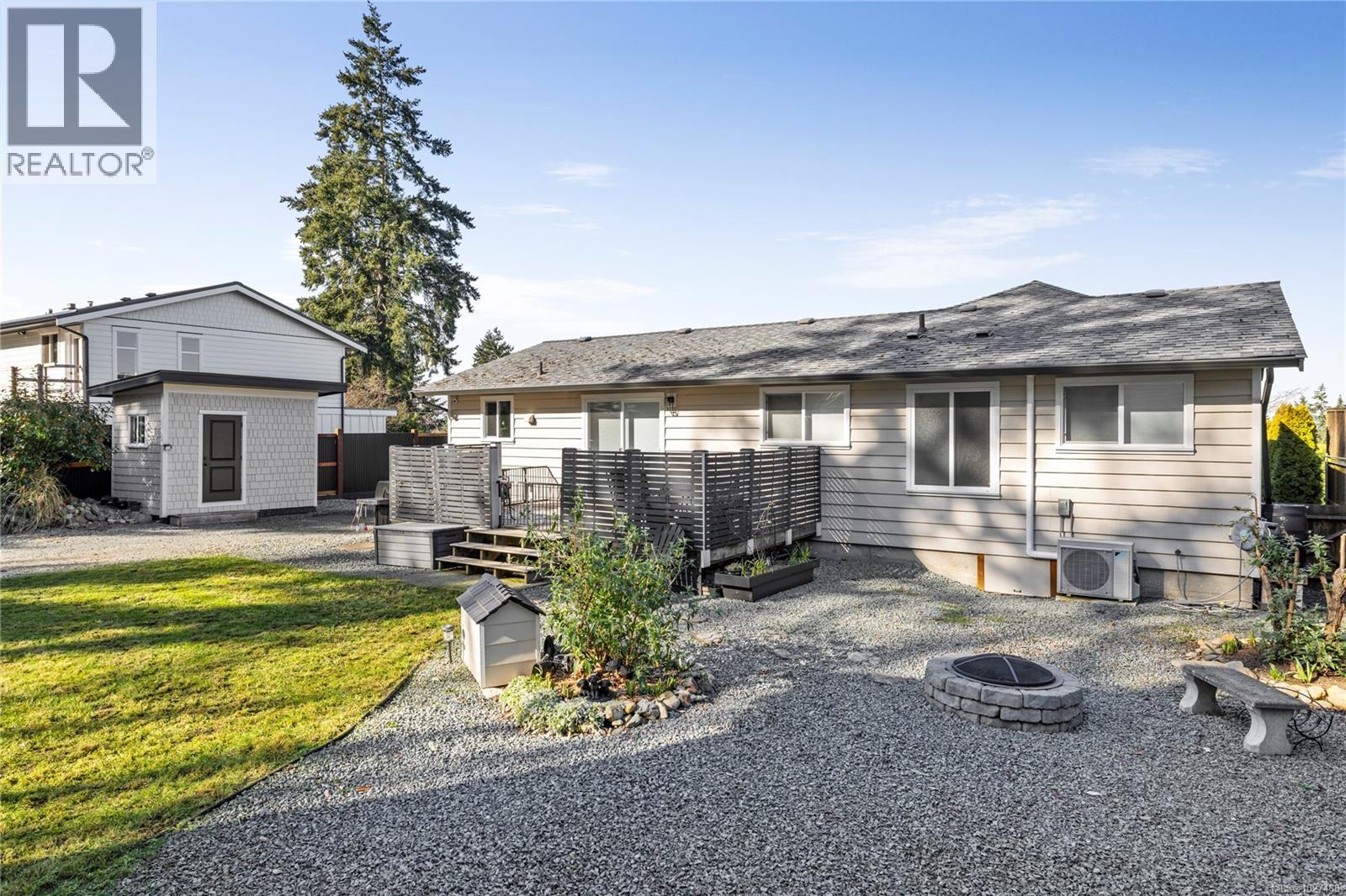 7455 Clark Cres, Lantzville