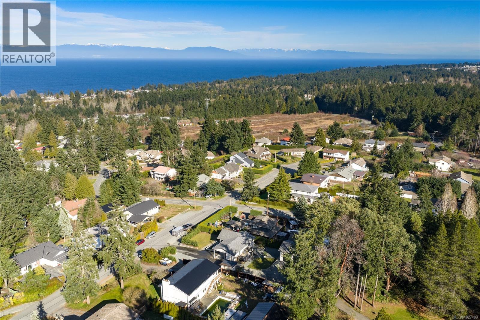 7455 Clark Cres, Lantzville