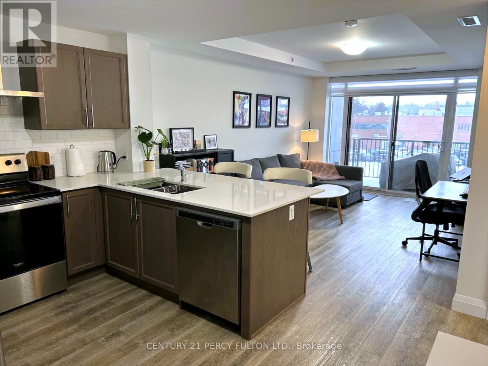 Single Family House for Sale in    REDFERN AVENUE Hamilton (Mountview) 