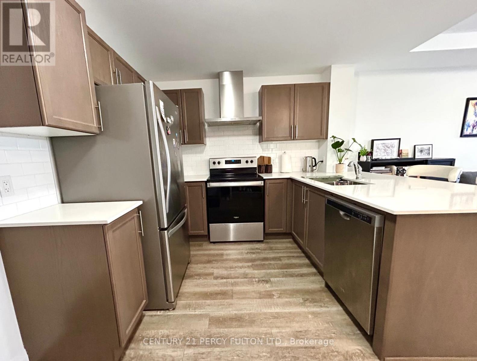 Single Family House for Sale in    REDFERN AVENUE Hamilton (Mountview) 