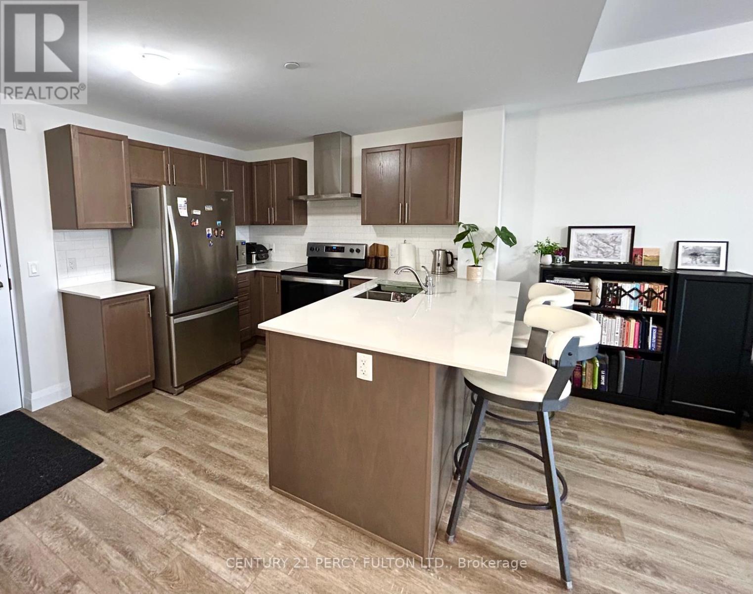 Single Family House for Sale in    REDFERN AVENUE Hamilton (Mountview) 