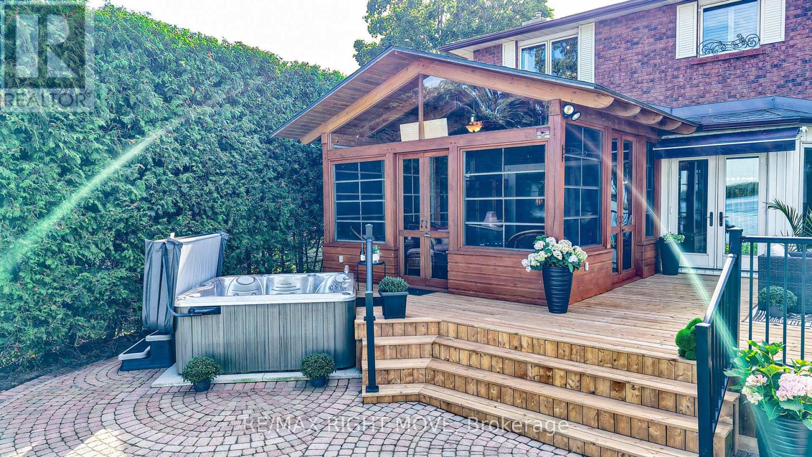 759 BROADVIEW AVENUE - 11