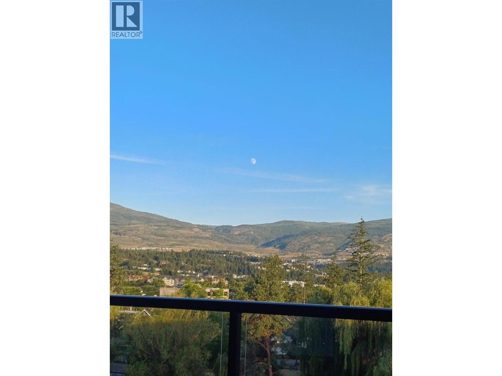 604 529 Truswell Road, Kelowna