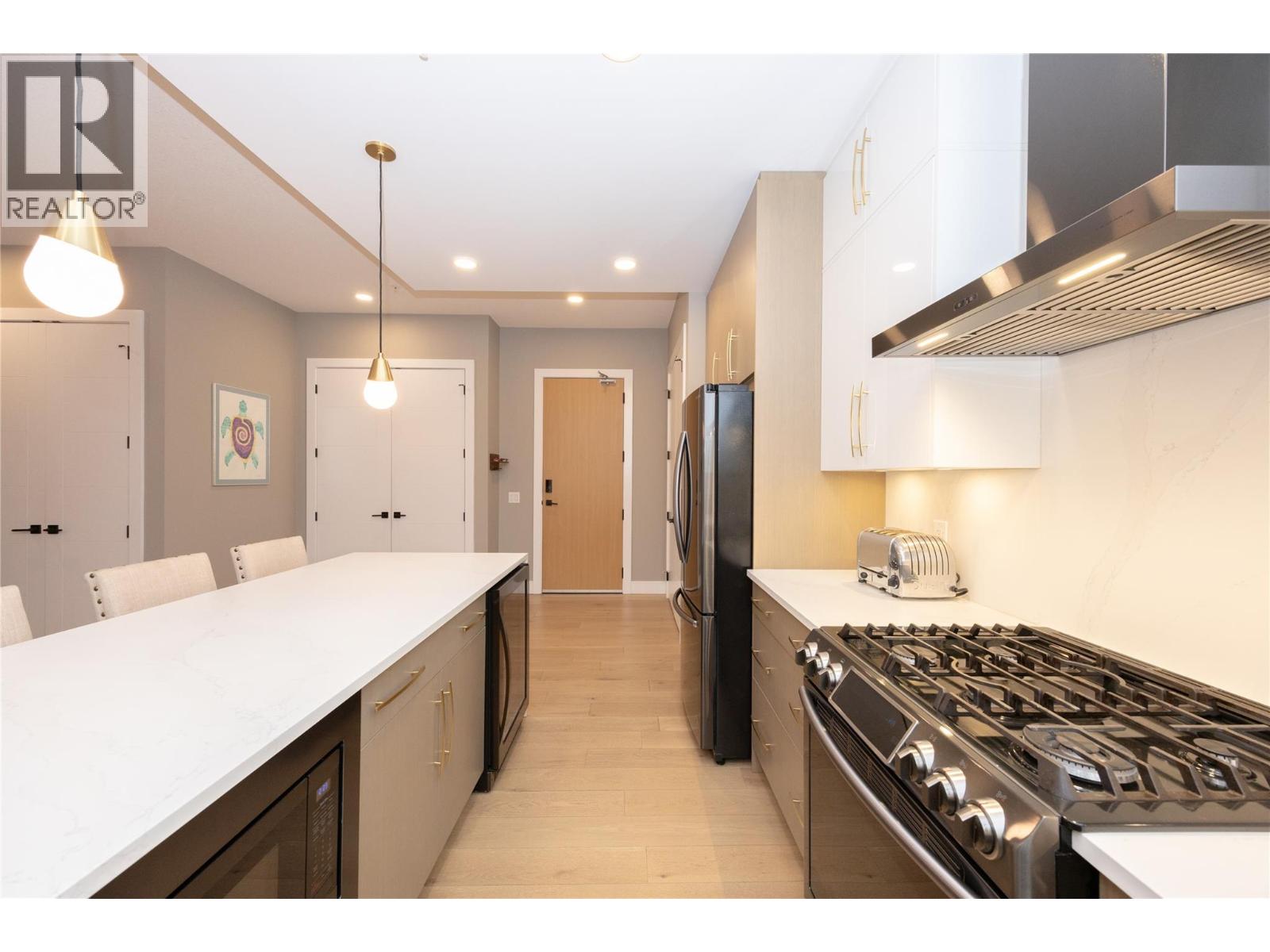 604 529 Truswell Road, Kelowna