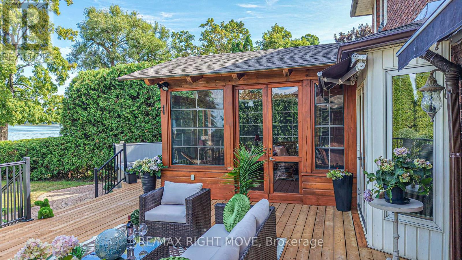 759 BROADVIEW AVENUE - 7