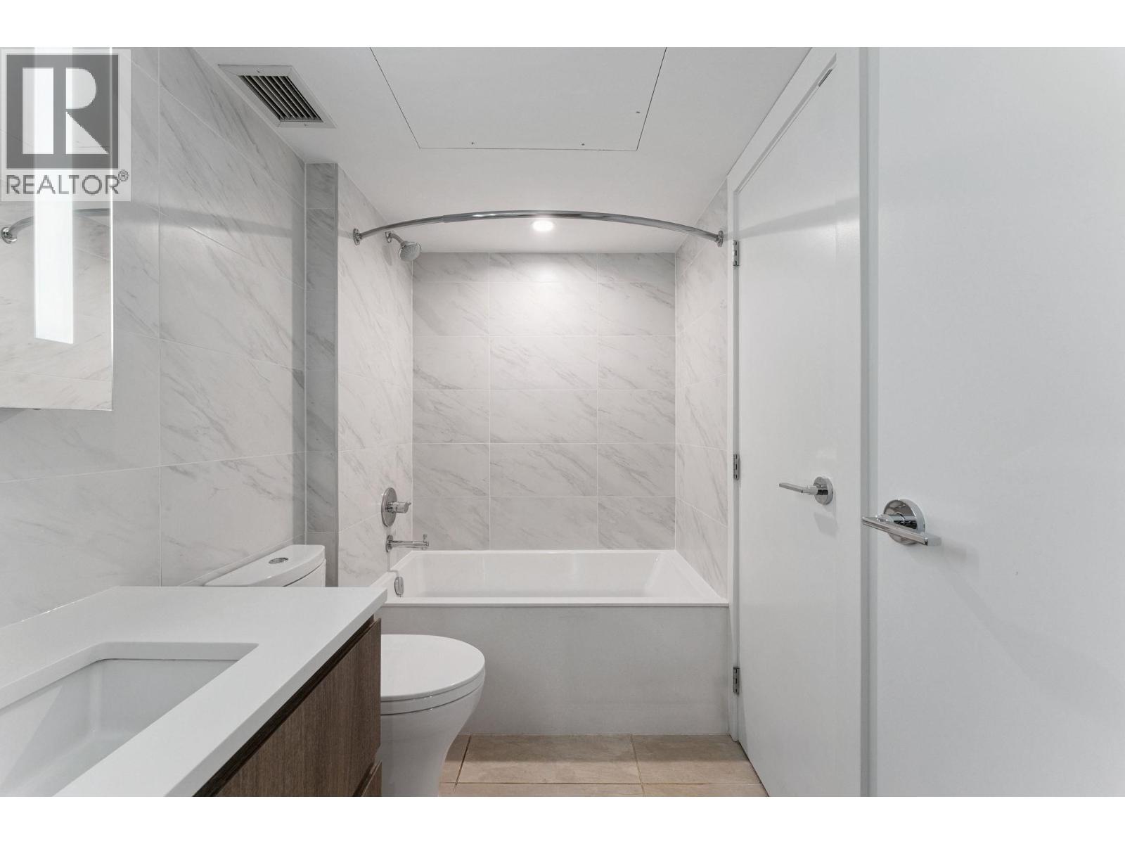 119 2060 CURLING ROAD, North Vancouver