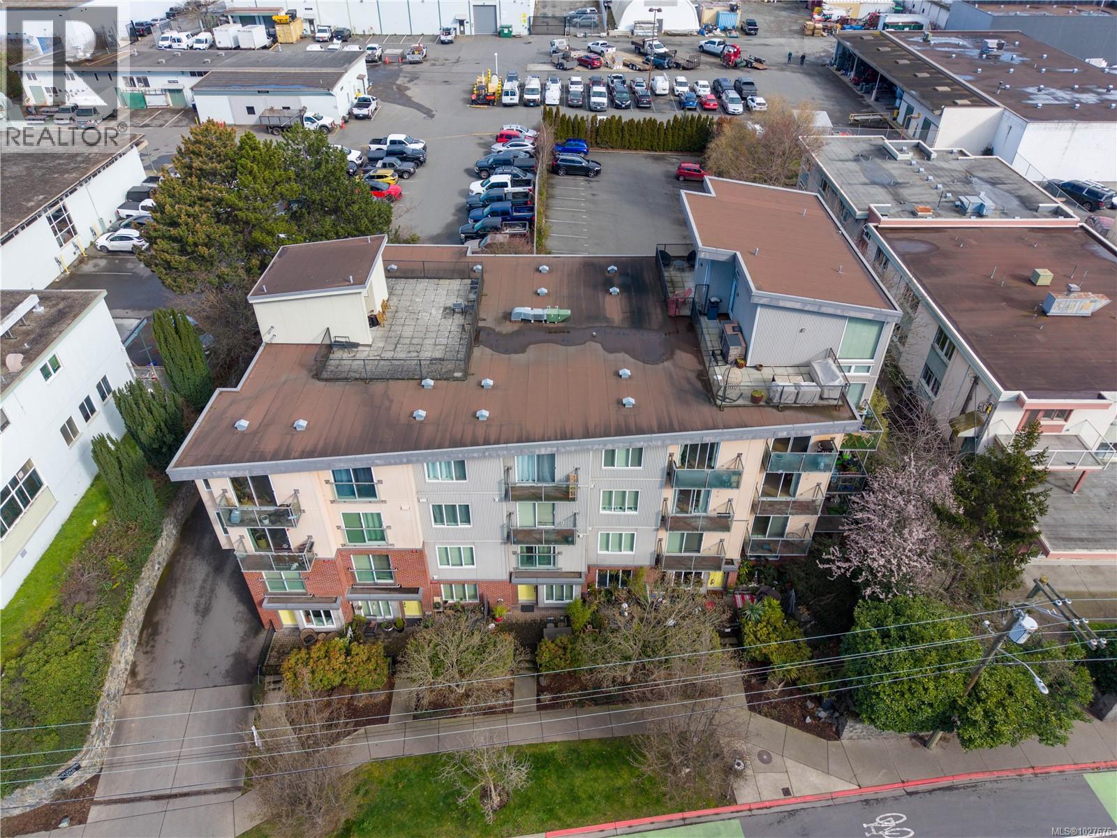 #407 356 Gorge Rd E - 14