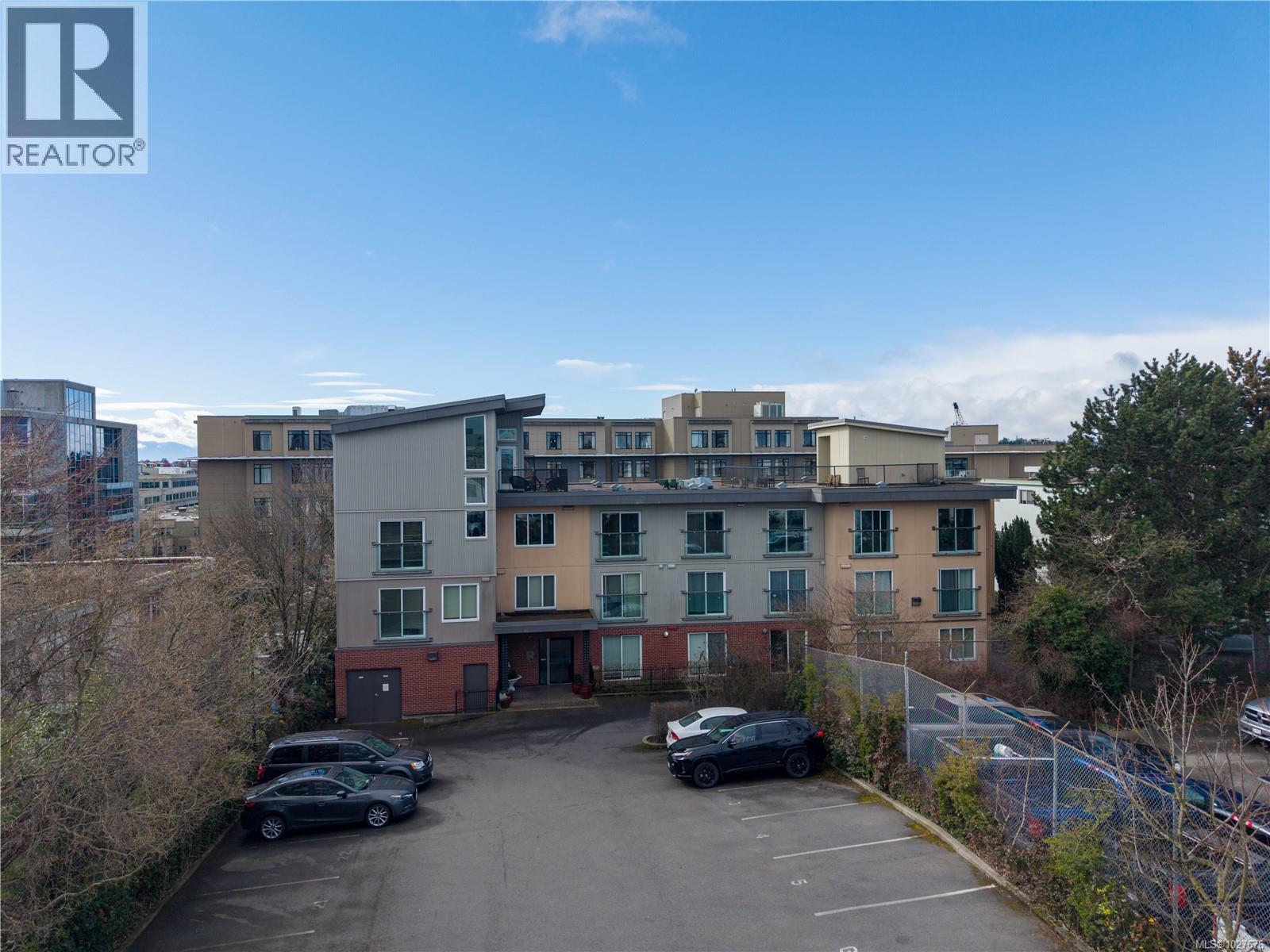 #407 356 Gorge Rd E - 16