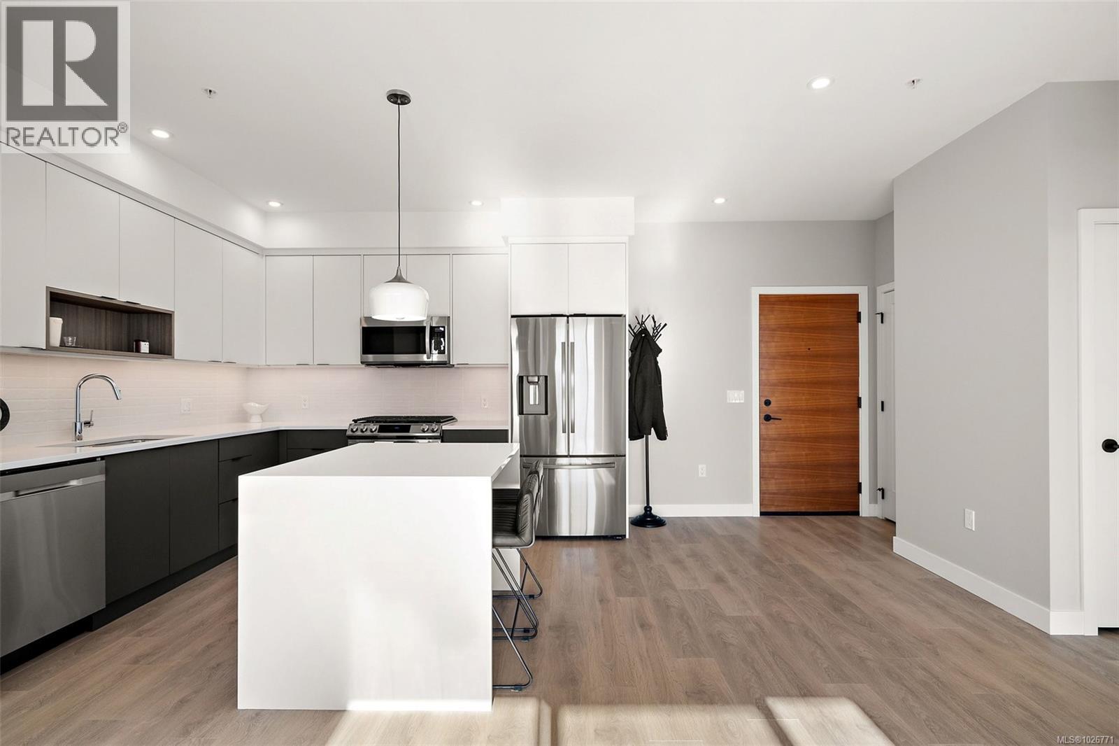 607 967 Whirlaway Crescent, Langford