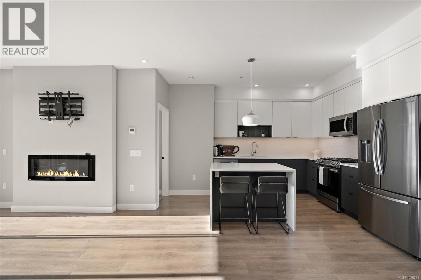 607 967 Whirlaway Crescent, Langford