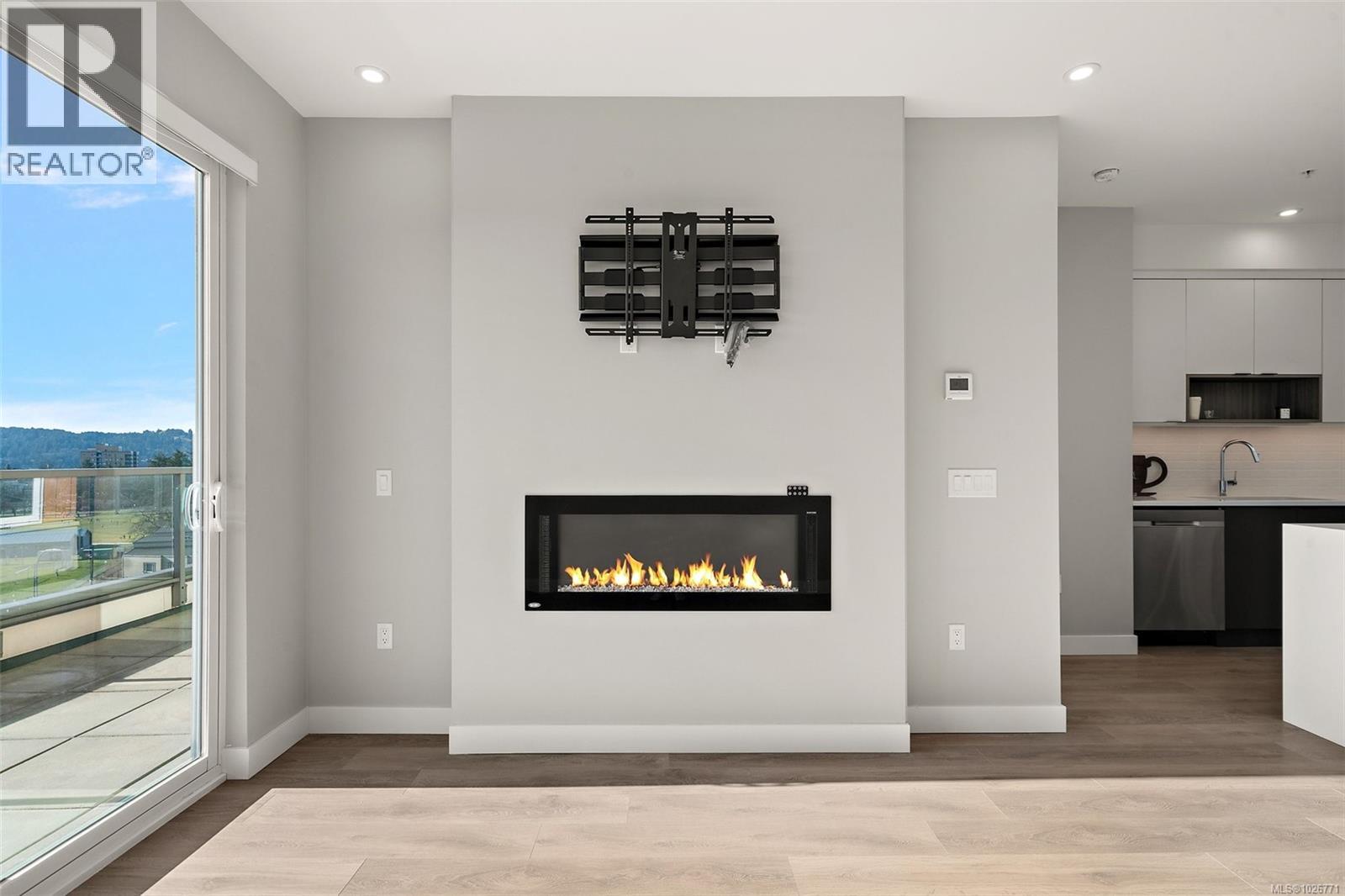 607 967 Whirlaway Crescent, Langford