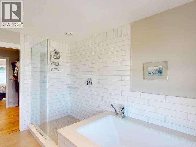 3784 TRAIL PLACE, Powell River