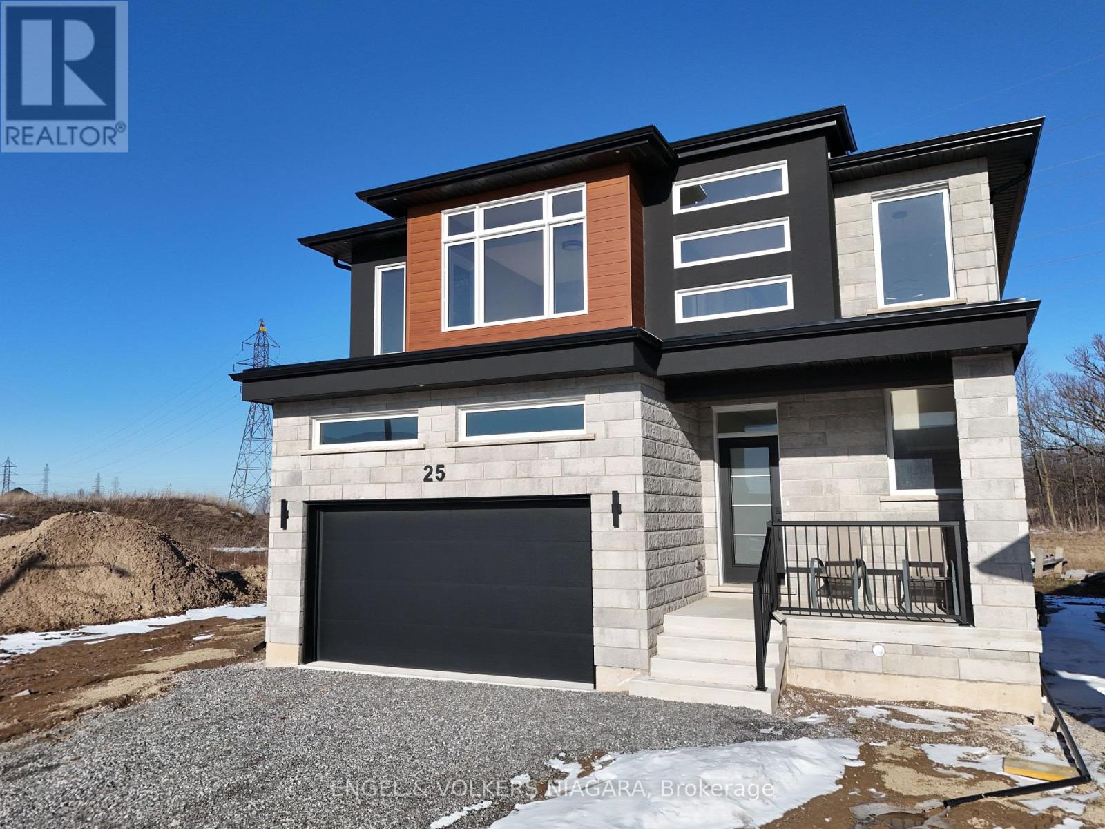 25 ELVIRA WAY - 1