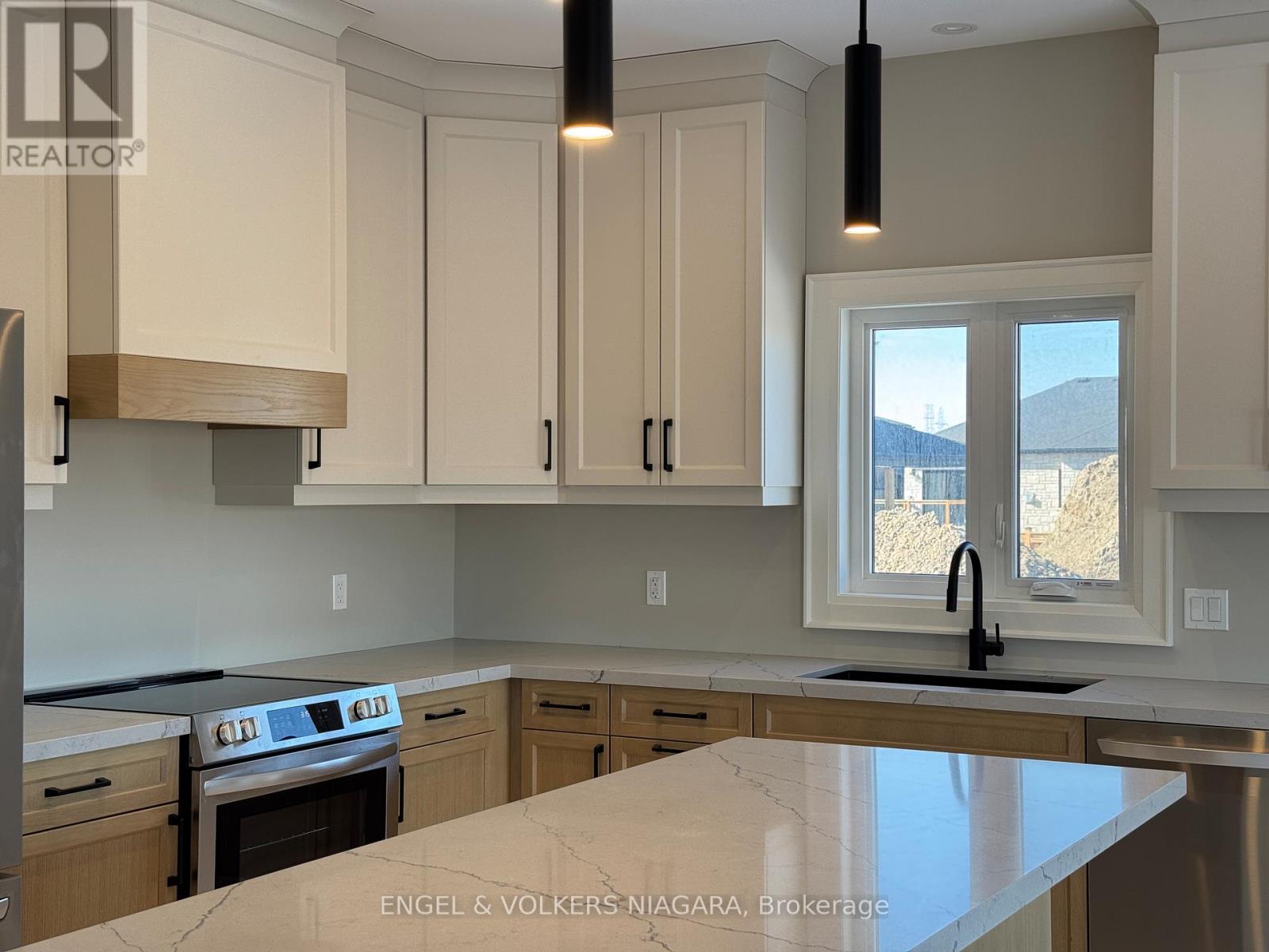 25 ELVIRA WAY - 15