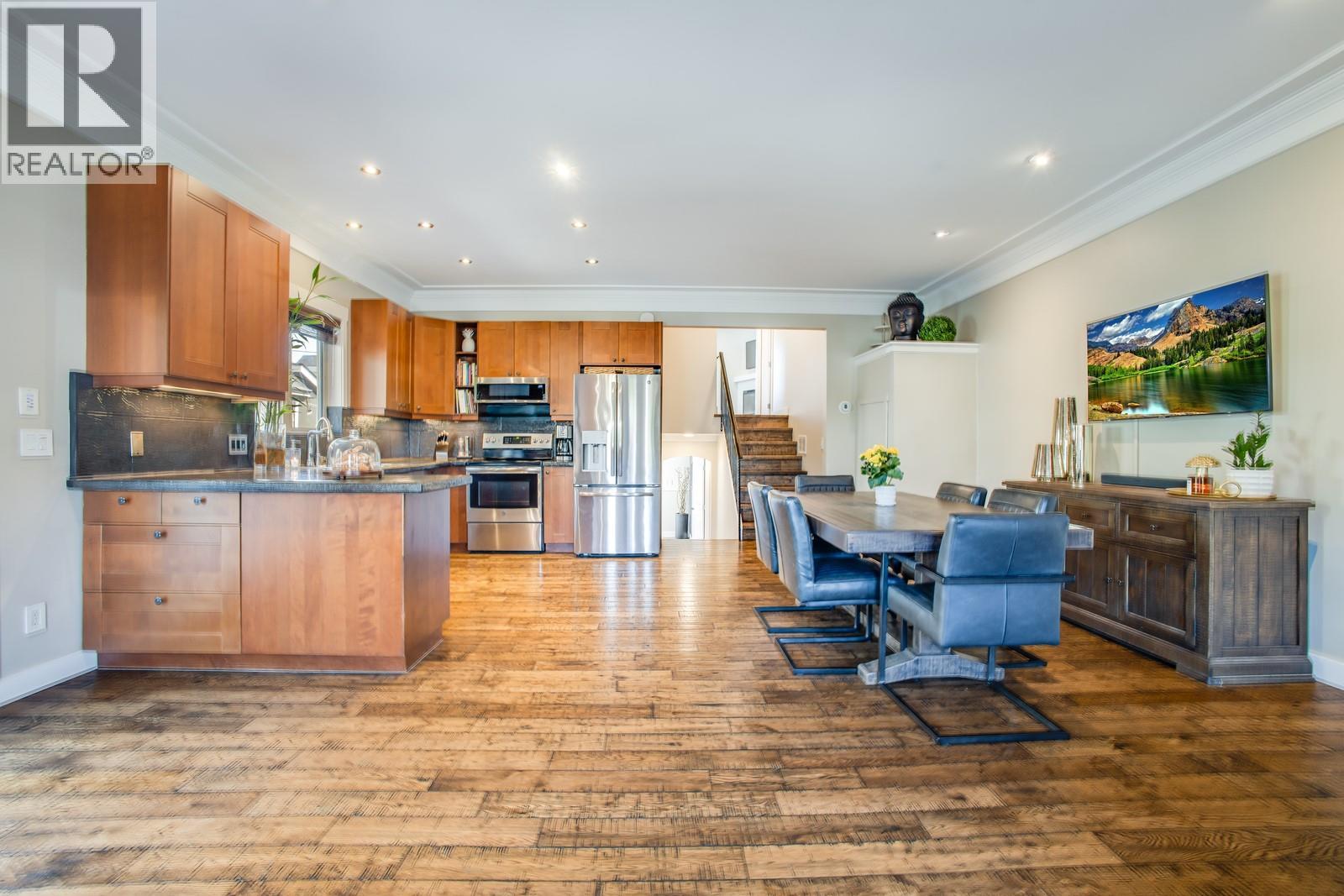  819 Cadder Avenue, Kelowna