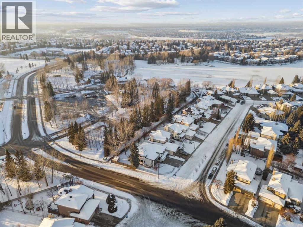 Single Family House for Sale in  Mckenzie Lake Point SE McKenzie Lake Calgary 