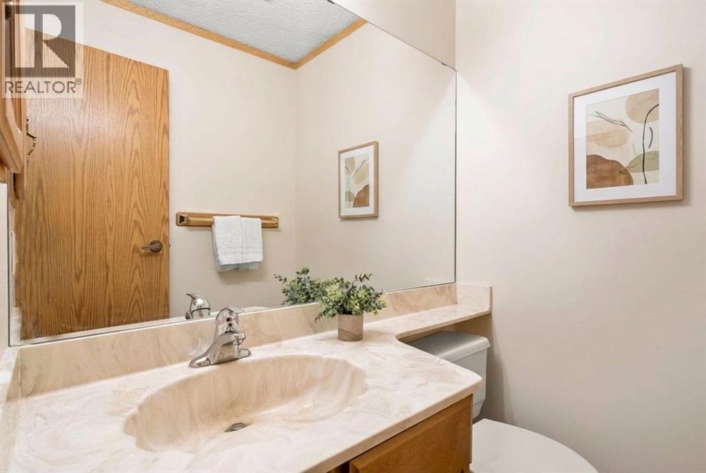 Single Family House for Sale in    Street SW Cedarbrae Calgary 