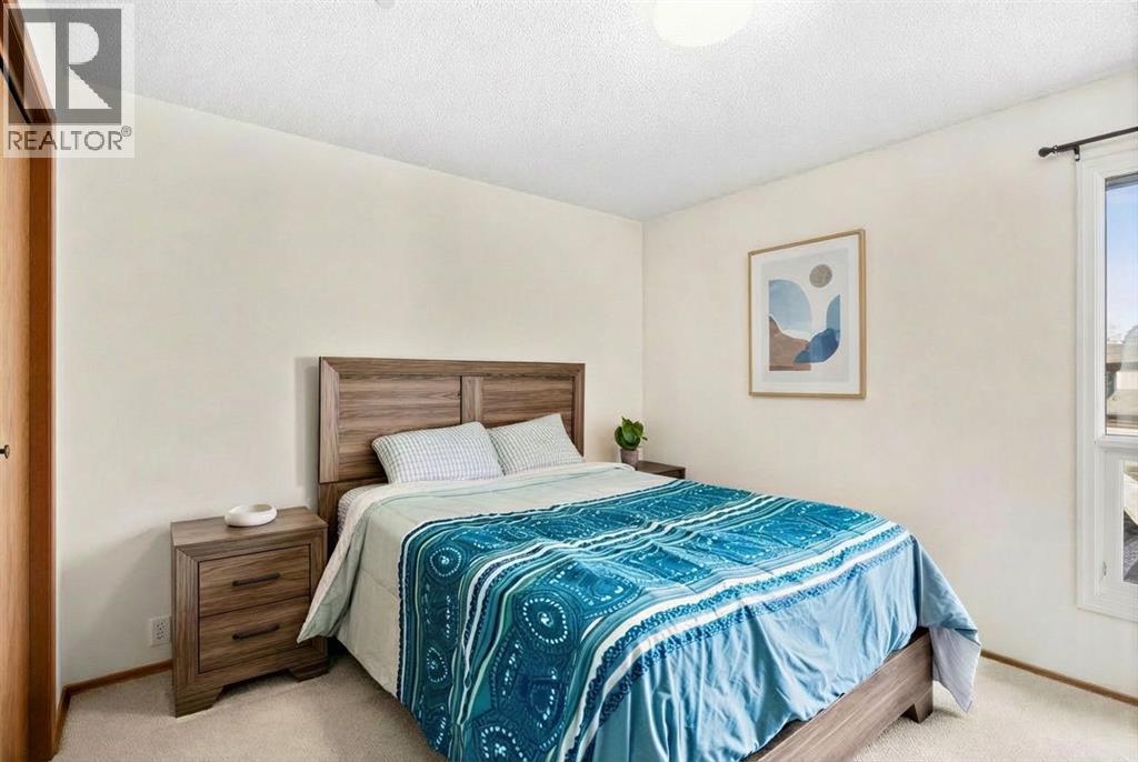 Single Family House for Sale in    Street SW Cedarbrae Calgary 