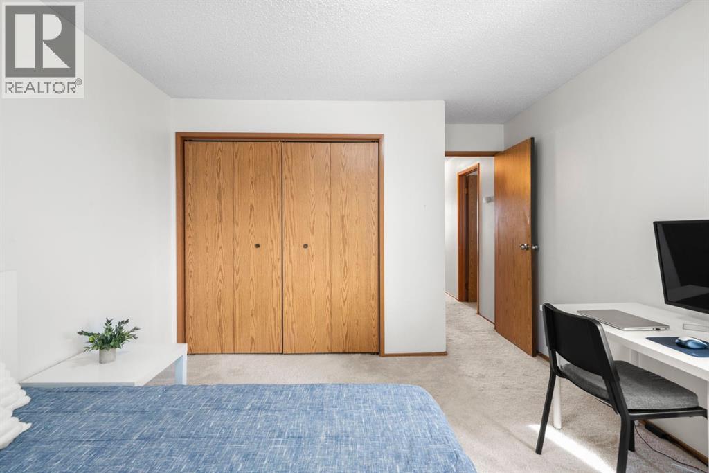 Single Family House for Sale in    Street SW Cedarbrae Calgary 