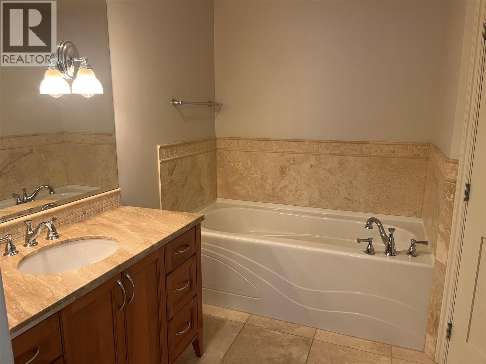 370 Battle Street Unit# 201, Kamloops