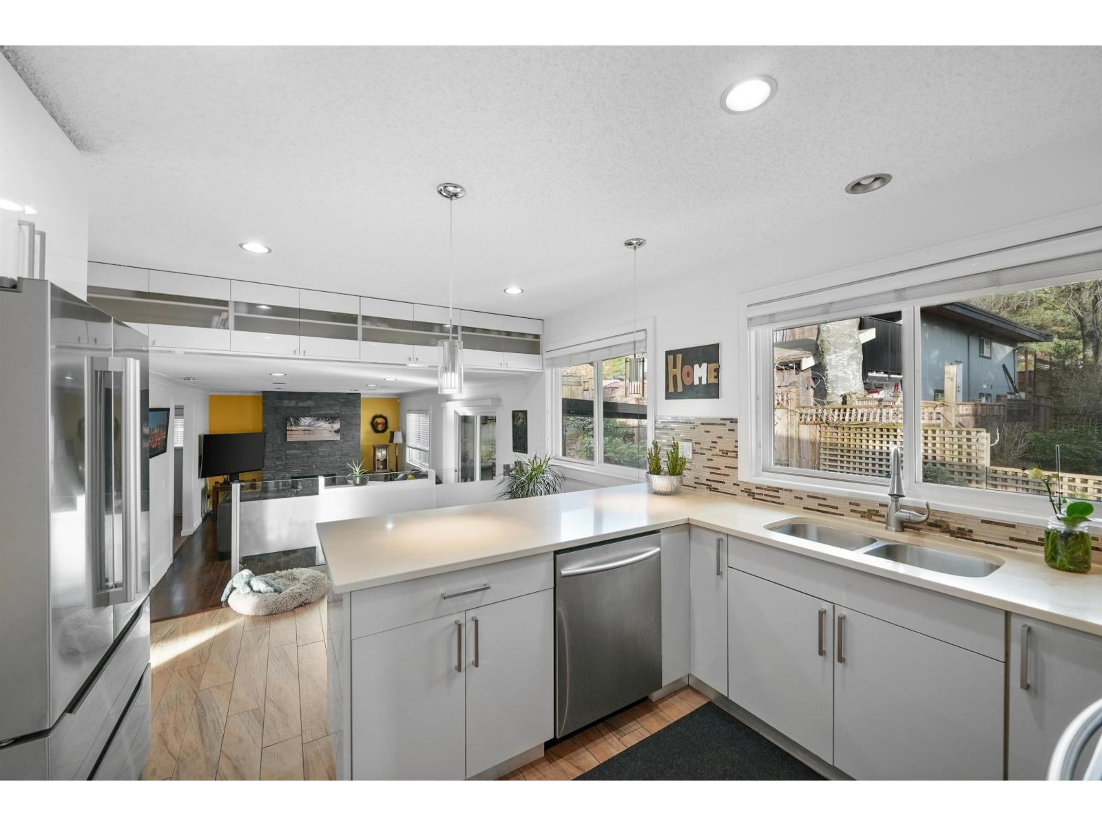 10421 SANTA MONICA Drive, Delta