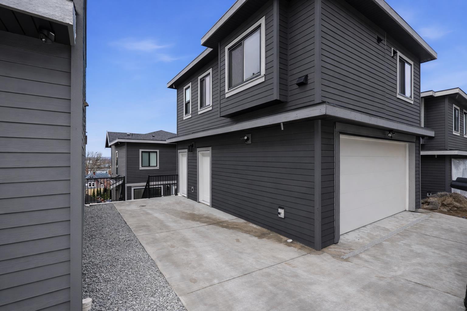 9312 EBOR Road, Delta