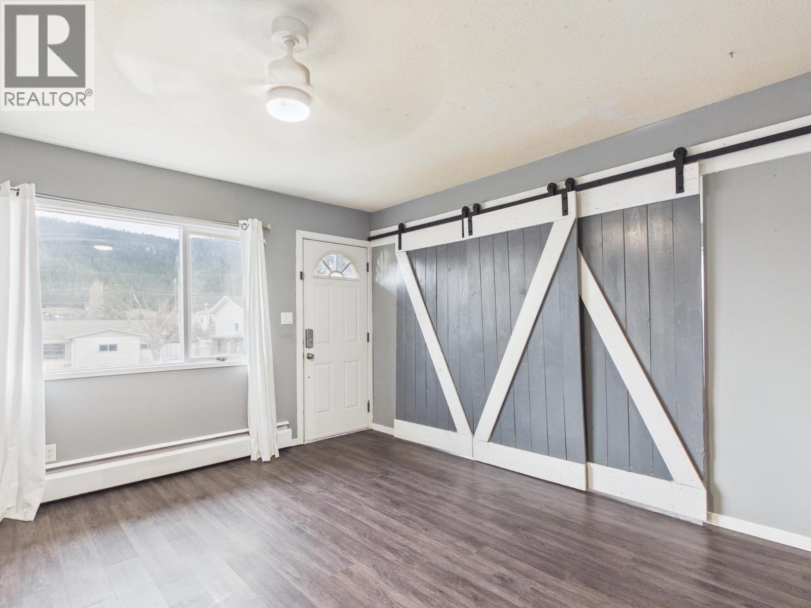 3024 EDWARDS DRIVE - 7