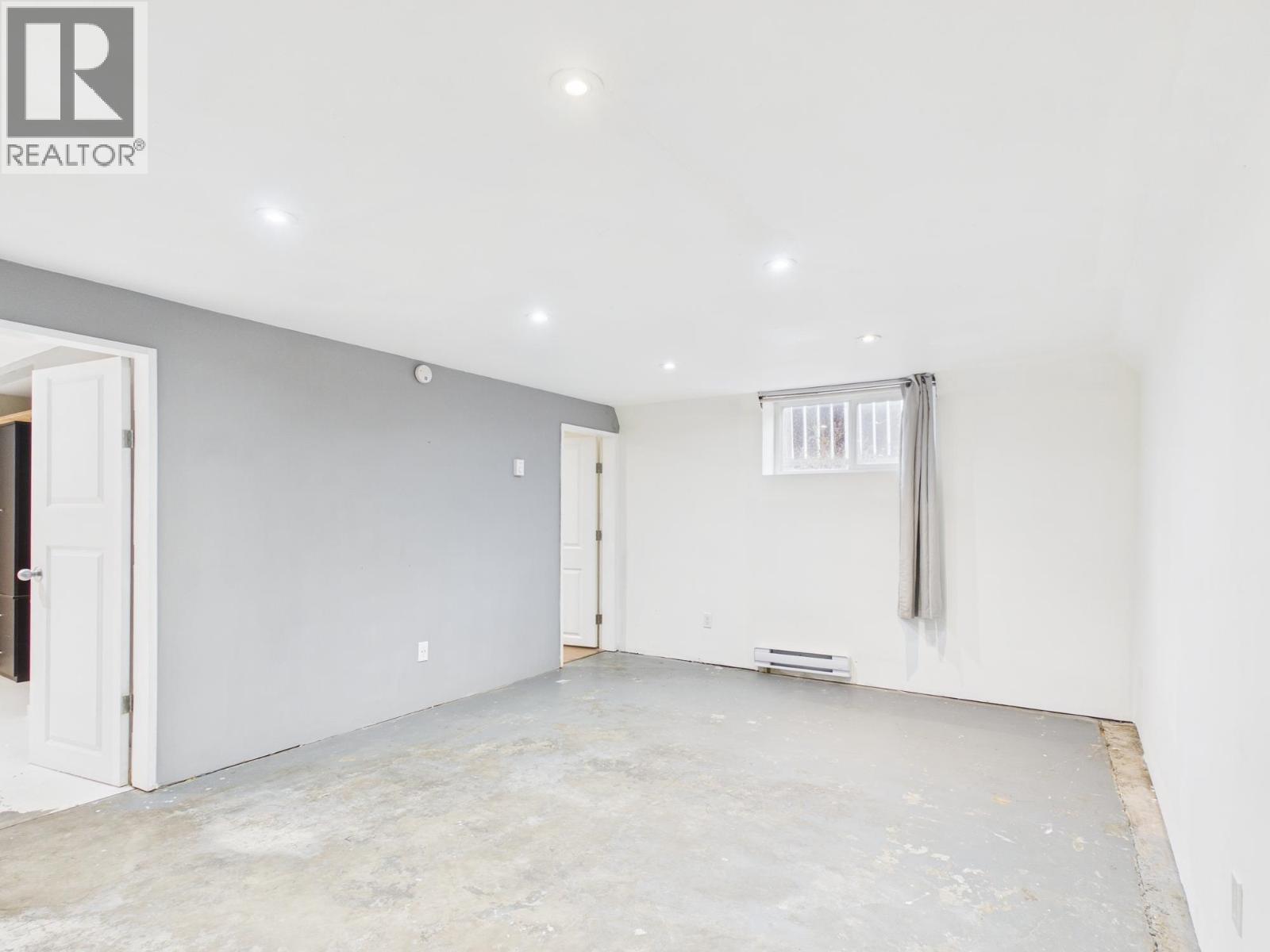 3024 EDWARDS DRIVE - 19