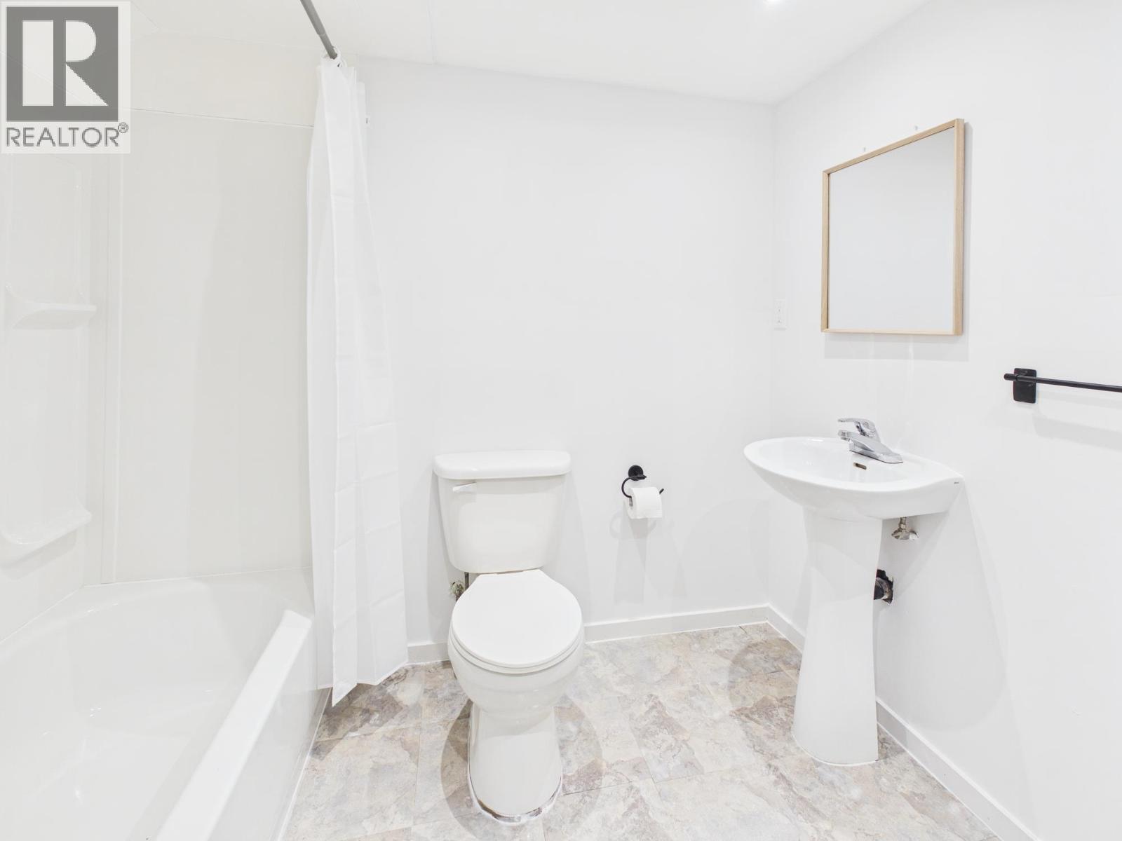 3024 EDWARDS DRIVE - 26