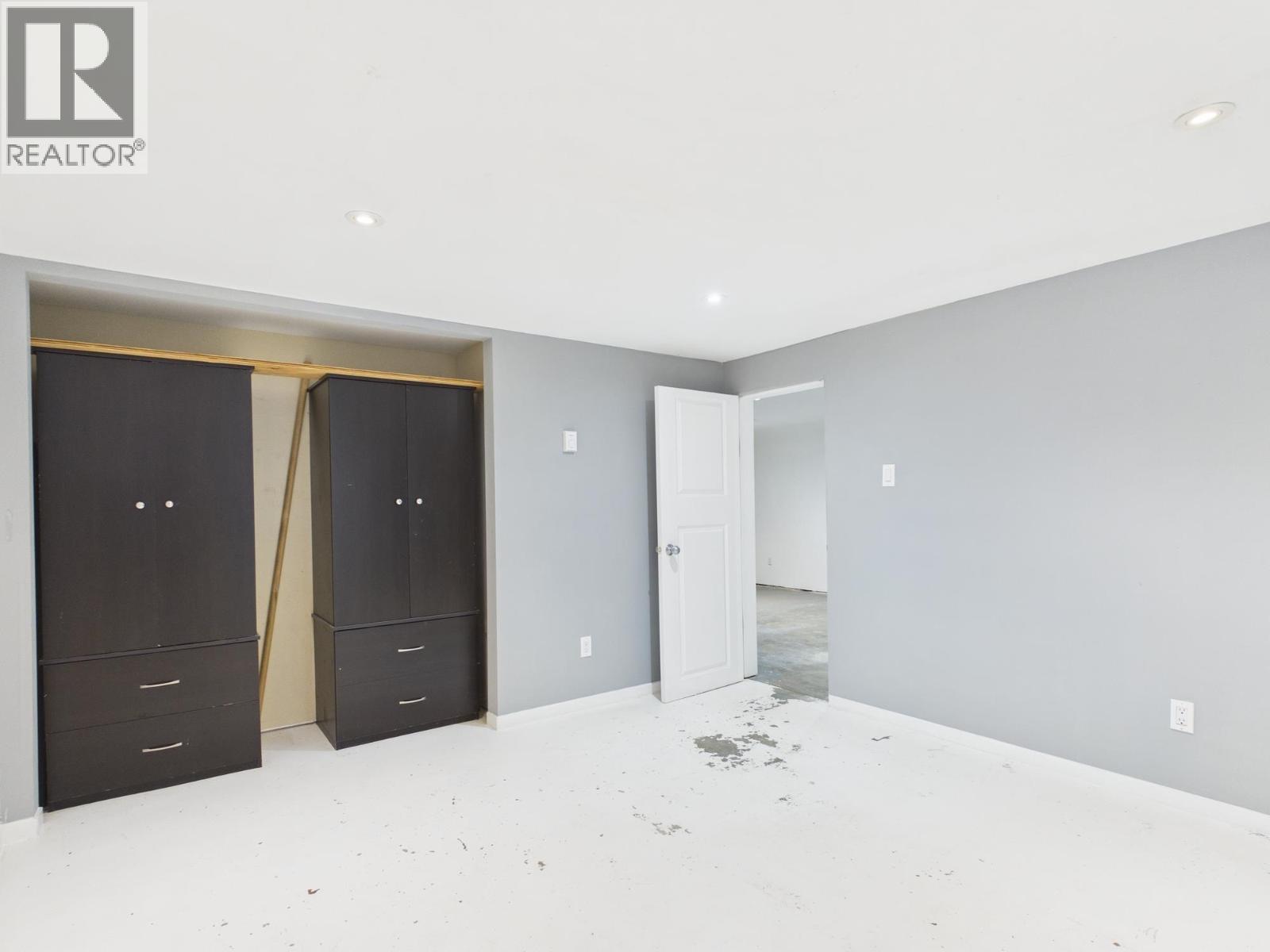 3024 EDWARDS DRIVE - 24