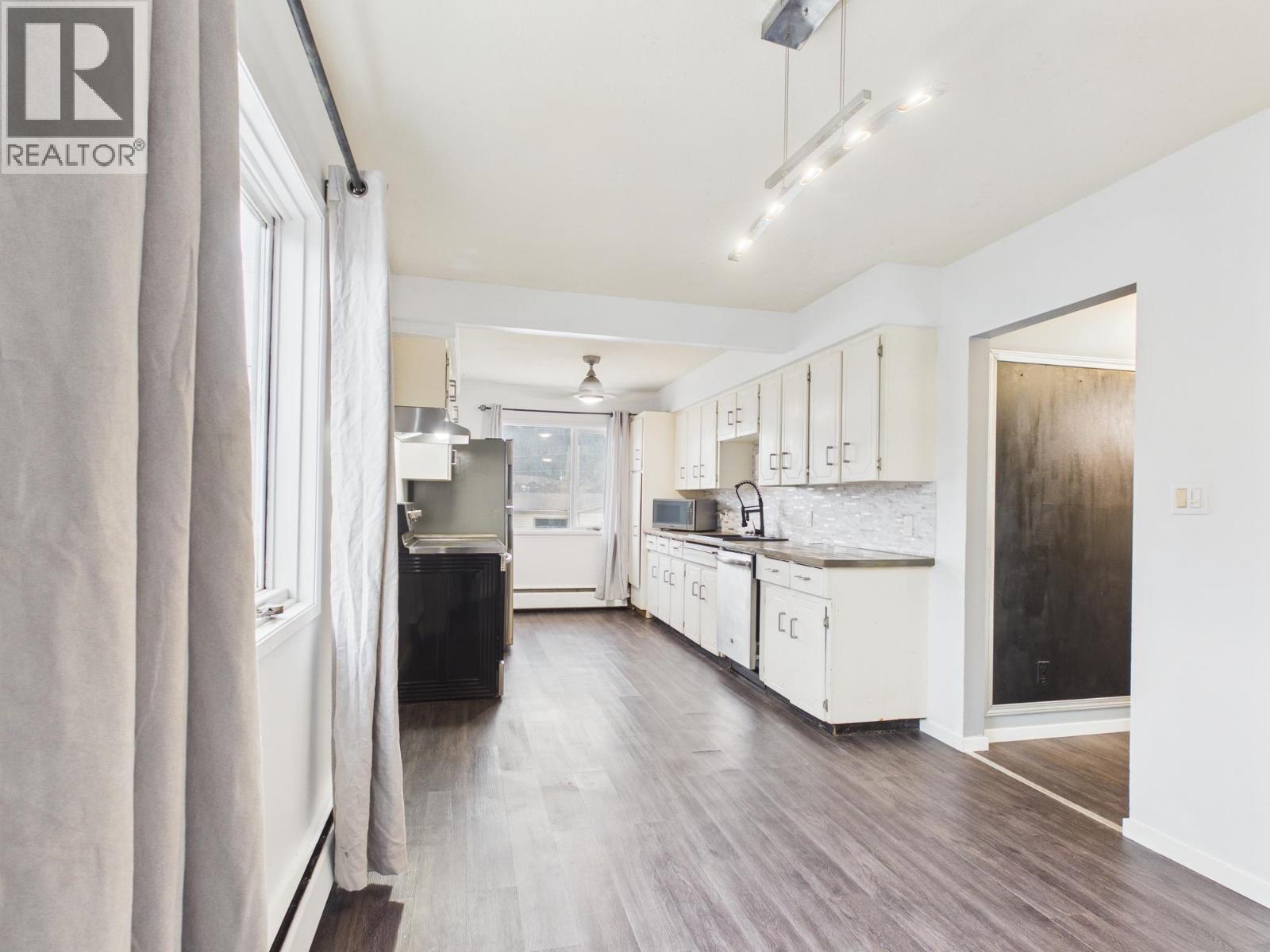 3024 EDWARDS DRIVE - 15