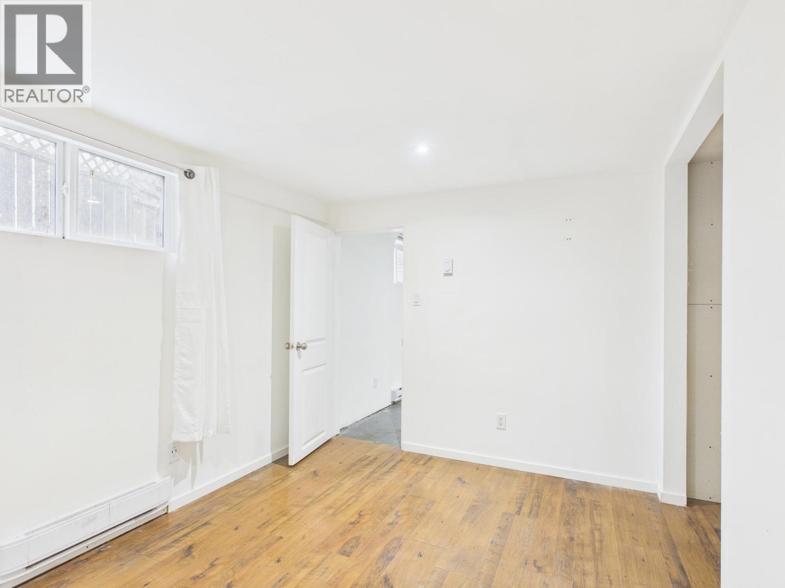 3024 EDWARDS DRIVE - 22