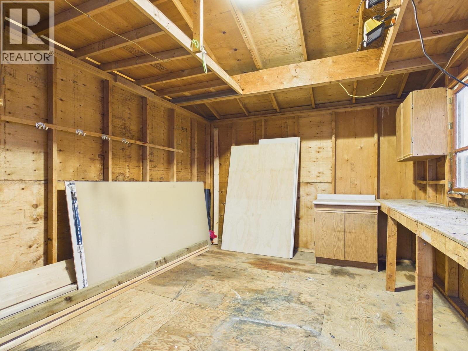 3024 EDWARDS DRIVE - 33