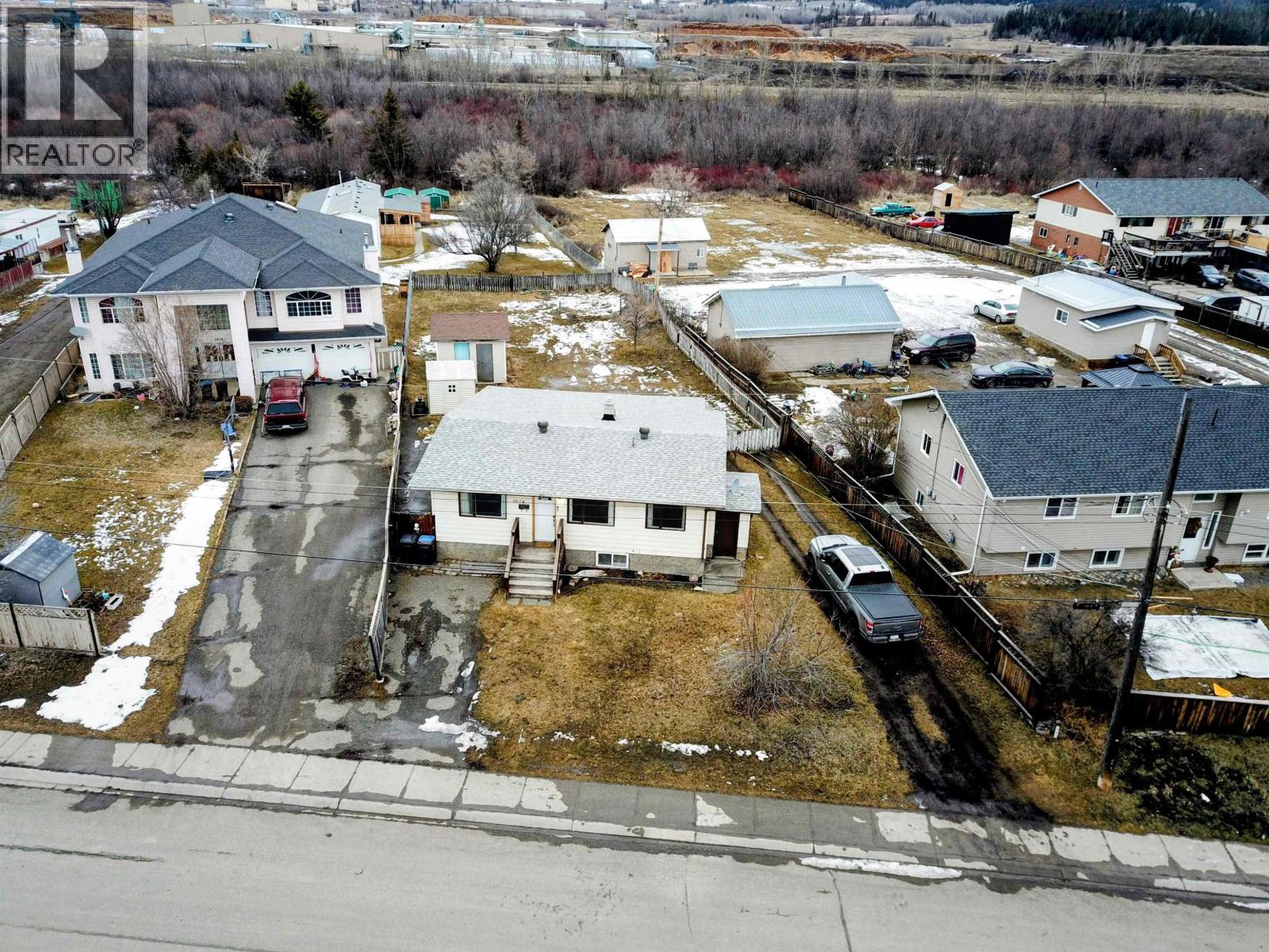 3024 EDWARDS DRIVE - 36