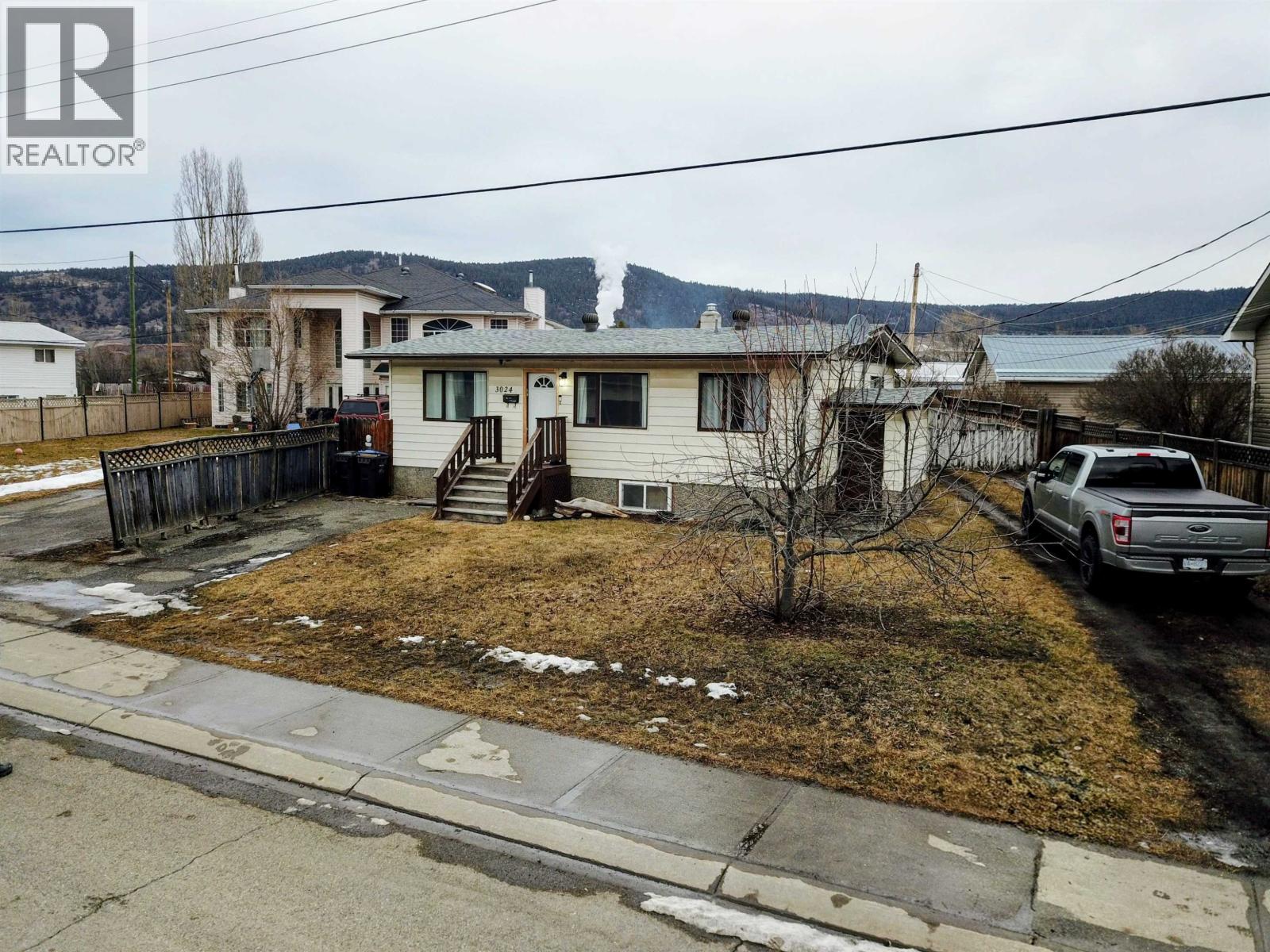 3024 EDWARDS DRIVE - 37