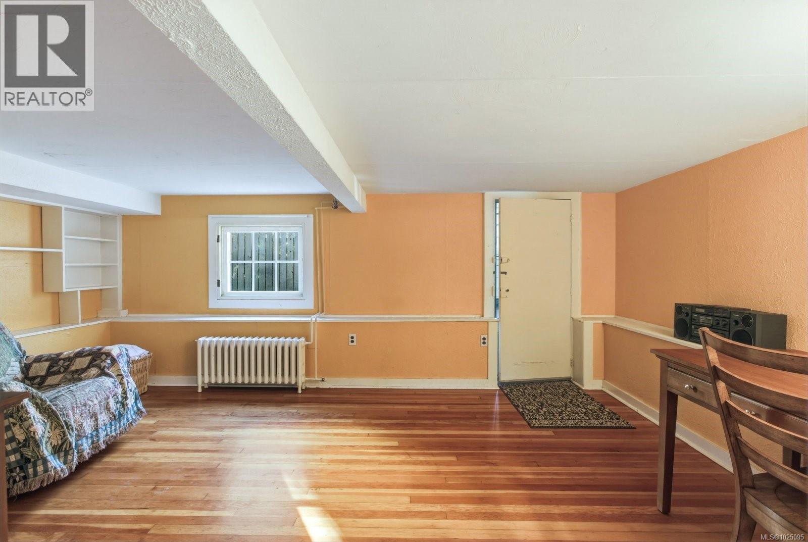 1175 St. Patrick St, Oak Bay