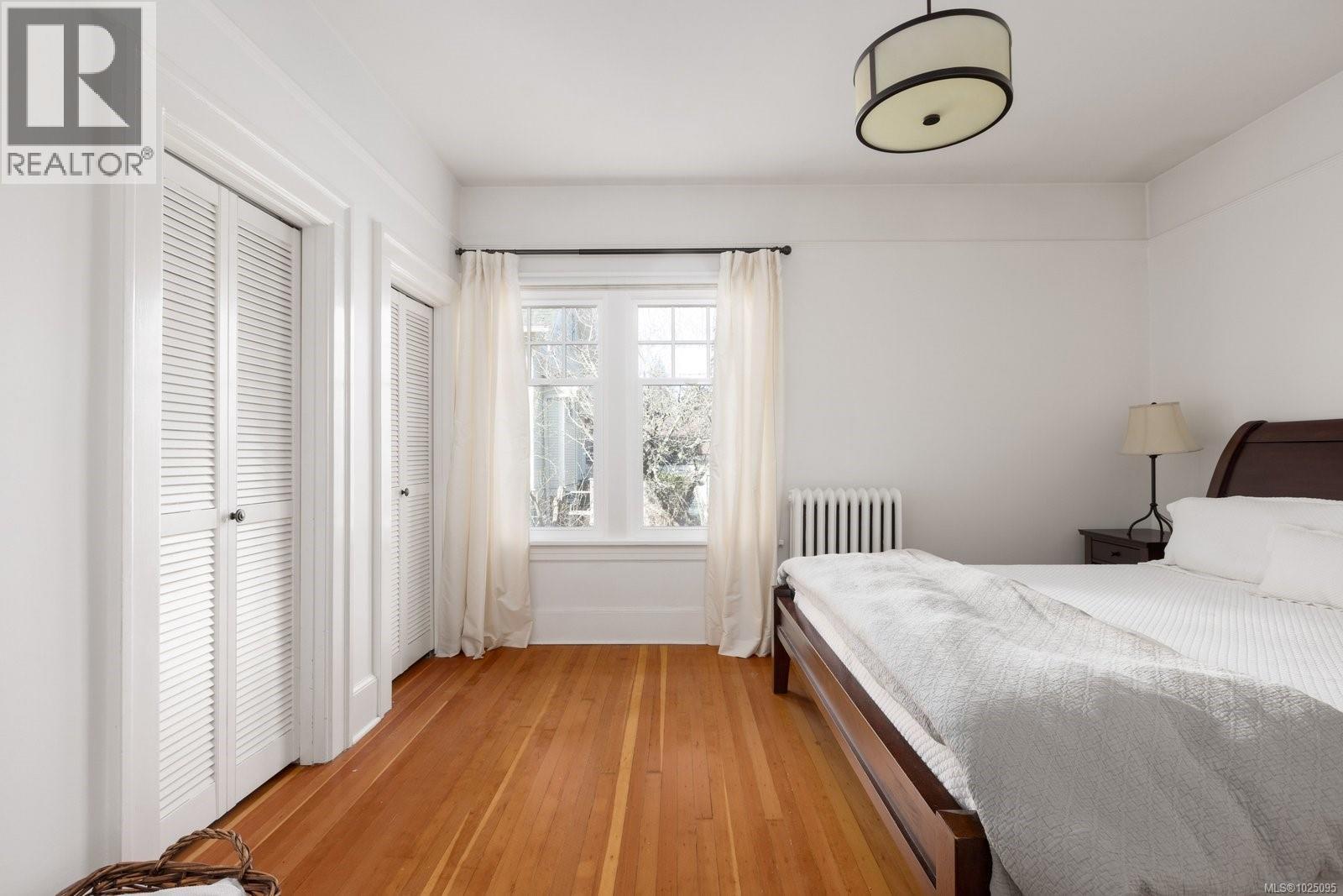 1175 St. Patrick St, Oak Bay